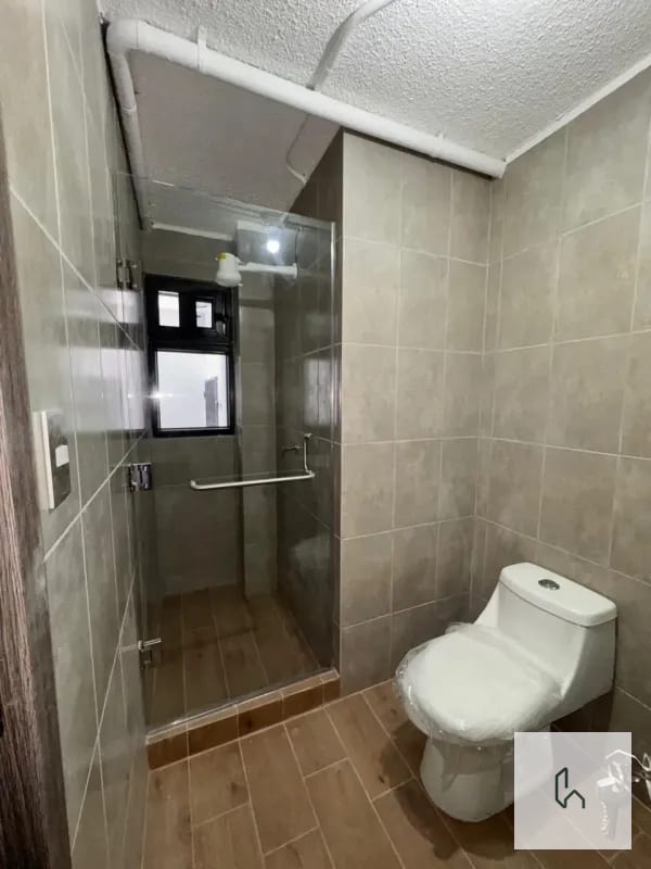 RENTA DE APARTAMENTO EN 20 CALLE DE LA ZONA 10 — Apartamento en Alquiler en Zona 10, Guatemala, Ciudad — foto 2 de 10