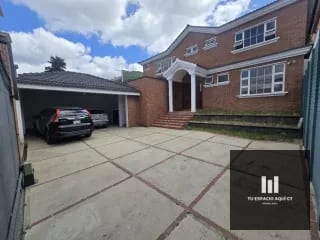 Oportunidad en Vista Hermosa 3, Hermosa Casa con amplio Jardín — Casa en Alquiler en Vista Hermosa III, Zona 15, Guatemala, Ciudad — miniatura 1 de 12