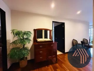 ALQUILER DE AMPLIO Y CÉNTRICO APARTAMENTO - ARIA, ZONA 10 — Apartamento en Alquiler en Aria, Zona 10, Guatemala, Ciudad — miniatura 1 de 17
