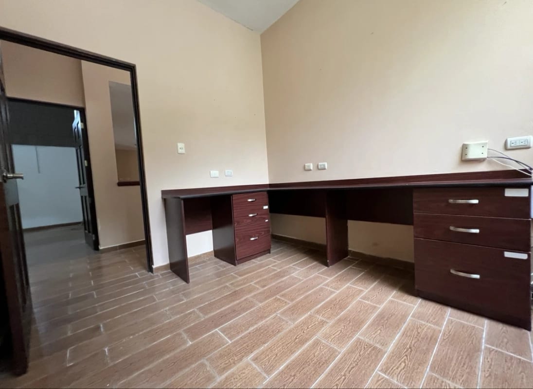 Venta de Casa de 1 Nivel en Km 20.5 Carr. Fraijanes | Marías del Sol — Casa en Venta en Marias del Sol, Carretera a El Salvador, Guatemala, Ciudad — foto 11 de 17
