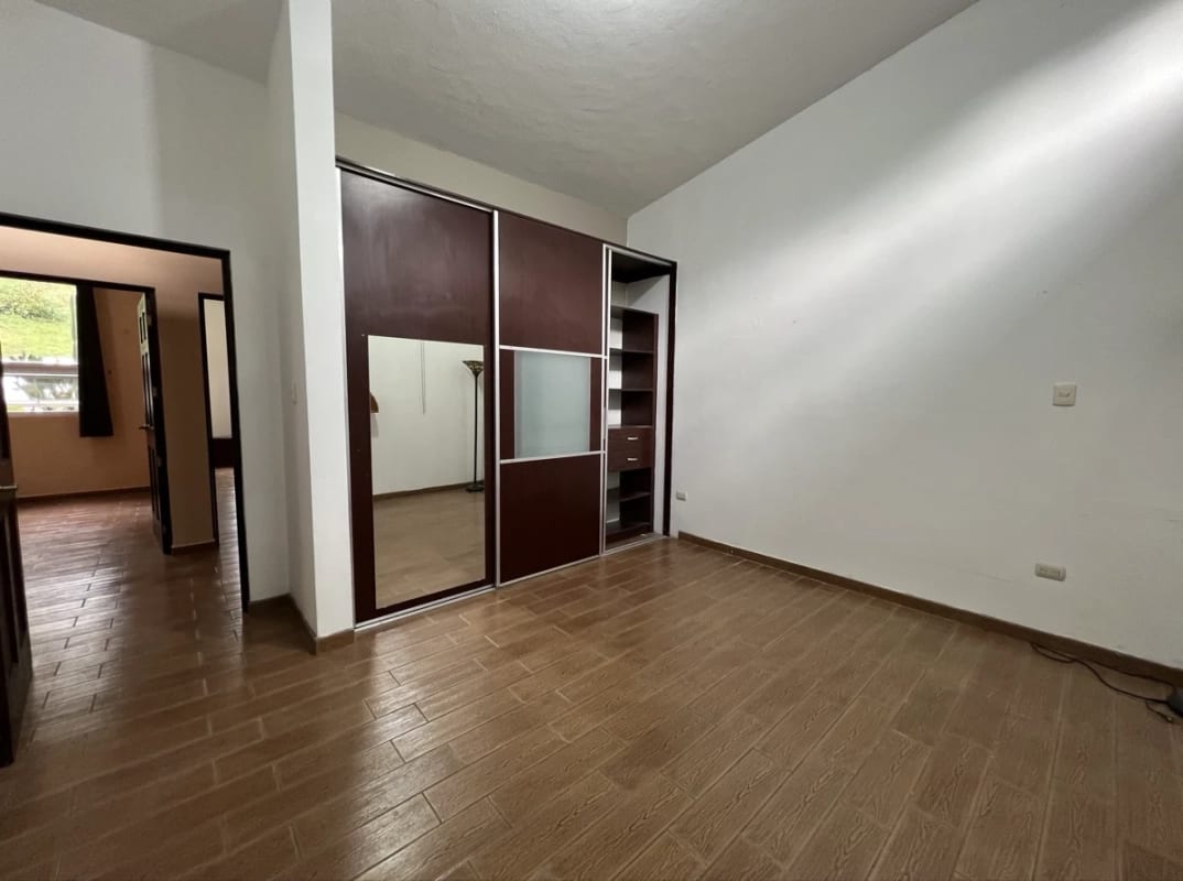 Venta de Casa de 1 Nivel en Km 20.5 Carr. Fraijanes | Marías del Sol — Casa en Venta en Marias del Sol, Carretera a El Salvador, Guatemala, Ciudad — foto 10 de 17