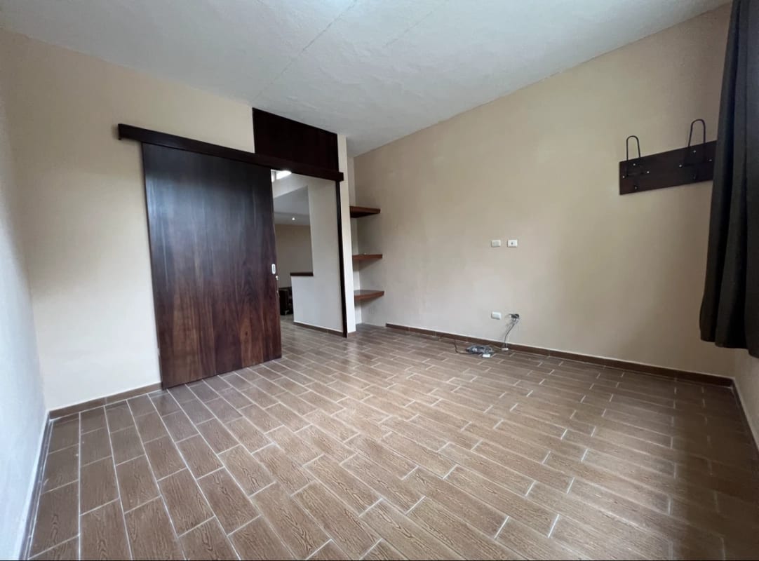 Venta de Casa de 1 Nivel en Km 20.5 Carr. Fraijanes | Marías del Sol — Casa en Venta en Marias del Sol, Carretera a El Salvador, Guatemala, Ciudad — foto 6 de 17