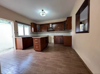 Venta de Casa de 1 Nivel en Km 20.5 Carr. Fraijanes | Marías del Sol — Casa en Venta en Marias del Sol, Carretera a El Salvador, Guatemala, Ciudad — miniatura 2 de 17