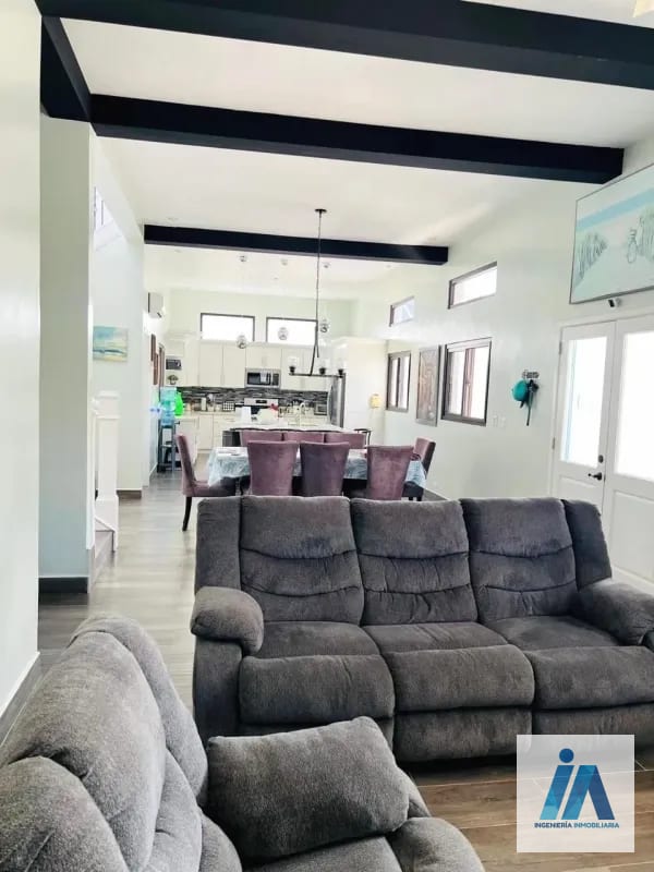 PROPIEDAD EN VENTA CON 2 VIVIENDAS – 📍Nueva Concepción, Escuintla | Ideal para descanso vacacional o inversión — Casa en Venta en Nueva Concepción, Escuintla — foto 16 de 17