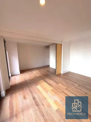 Apartamento con excelente ubicación en venta, Edifico Céntrico, Zona 5 — Apartamento en Venta en Céntrico, Zona 5, Guatemala, Ciudad — miniatura 1 de 11