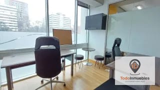 Oficina Amueblada en Renta en z10 — Oficina en Alquiler en Zona 10, Guatemala, Ciudad — miniatura 8 de 12