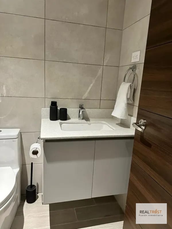 Apartamento amueblado zona 10 — Apartamento en Alquiler en Parque 10, Zona 10, Guatemala, Ciudad — foto 10 de 17