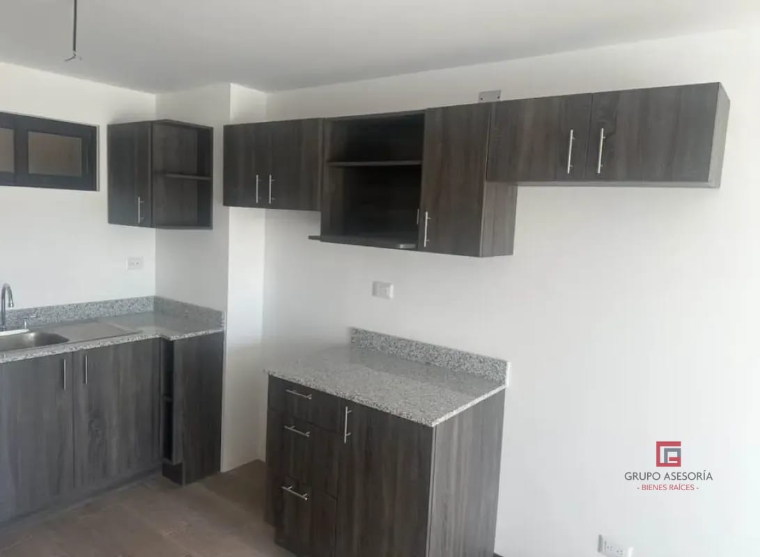 Apartamento en renta Petapolis zona 12 - Image 4