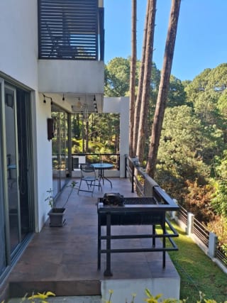 HERMOSA CASA EN VENTA EN CONDOMINIO EXCLUSIVO SAN JORGE MUXBAL CAES — Casa en Venta en Carretera a El Salvador, Guatemala, Ciudad — miniatura 9 de 17
