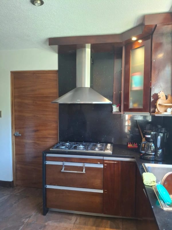 HERMOSA CASA EN VENTA EN CONDOMINIO EXCLUSIVO SAN JORGE MUXBAL CAES — Casa en Venta en Carretera a El Salvador, Guatemala, Ciudad — foto 3 de 17