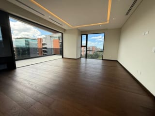 Apartamento en renta y venta en zona 10 — Apartamento en Alquiler en Santa Sofía 7AV, Zona 10, Guatemala, Ciudad — miniatura 1 de 14