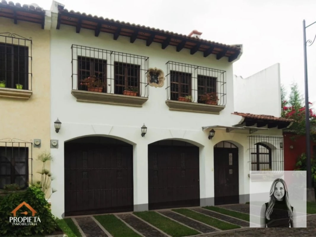 VENTA CASA ANTIGUA/ JOCOTENANGO — Casa en Venta en Antigua, Sacatepéquez — foto 1 de 15
