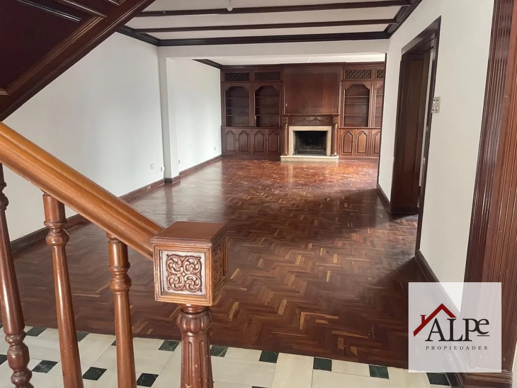 CASA EN VENTA LA VILLA ZONA 14 — Casa en Venta en Zona 14, Guatemala, Ciudad — foto 1 de 8