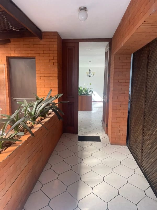 Hermosa y Amplia Casa en Venta Santa Catarina Pinula — Casa en Venta en Santa Catarina Pinula, Guatemala, Ciudad — foto 8 de 12