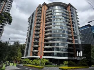 Hermoso Penthouse en Venta en Zona 10 — Apartamento en Venta en Santa Sofía, Zona 10, Guatemala, Ciudad — miniatura 1 de 16
