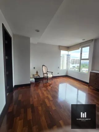 Hermoso Penthouse en Venta en Zona 10 — Apartamento en Venta en Santa Sofía, Zona 10, Guatemala, Ciudad — miniatura 4 de 16