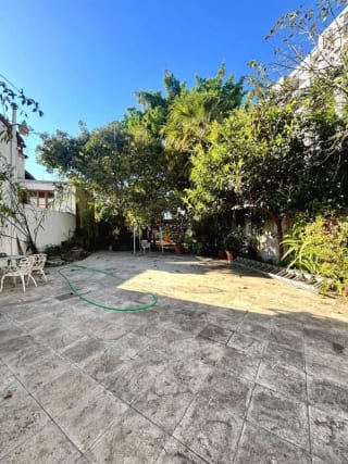 CASA EN VENTA - AMPLIO JARDÍN -  MALLORCA LA VILLA ZONA 14 — Casa en Venta en Zona 14, Guatemala, Ciudad — miniatura 15 de 16