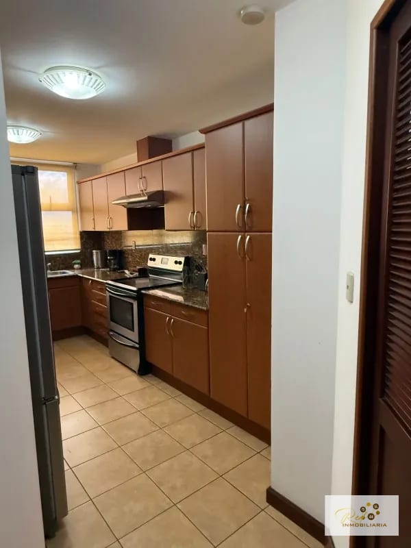 ALQUILER APARTAMENTO AMUEBLADO Y AMPLIO EDIFICIO BELLAGIO — Apartamento en Alquiler en Bellagio, Zona 14, Guatemala, Ciudad — foto 4 de 17