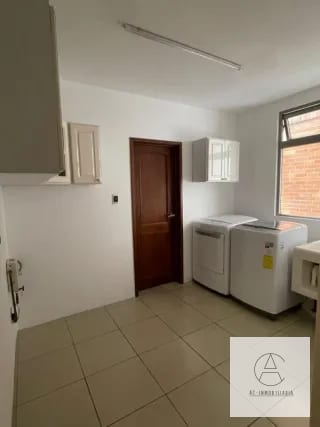 Apartamento en renta en Oakland, zona 10 — Apartamento en Alquiler en Zona 10, Guatemala, Ciudad — miniatura 12 de 16