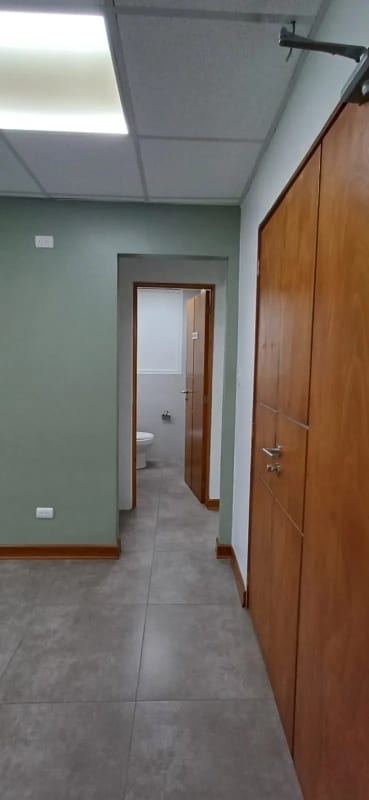 Se renta oficina en zona 10 de 96.45 metros — Oficina en Alquiler en Zona 10, Guatemala, Ciudad — foto 11 de 12