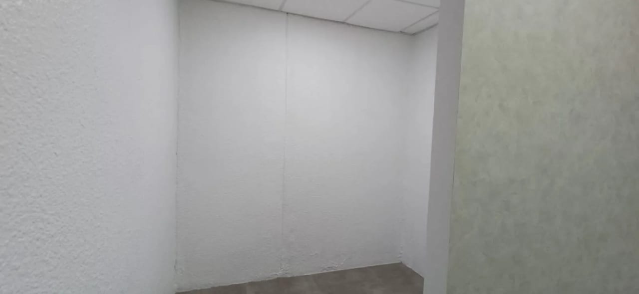 Se renta oficina en zona 10 de 96.45 metros — Oficina en Alquiler en Zona 10, Guatemala, Ciudad — foto 10 de 12