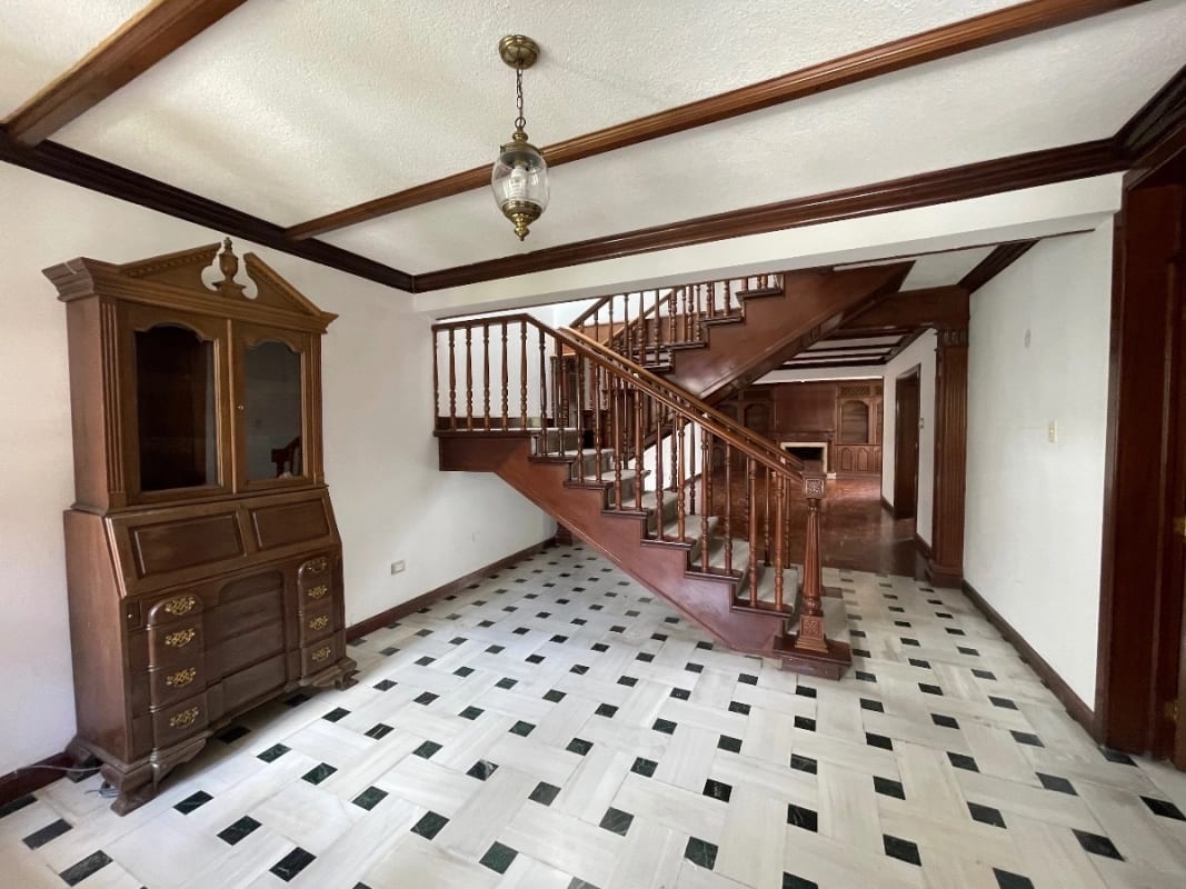CASA VENTA ZONA 14 , RESIDENCIALES MALLORCA, SECTOR LA VILLA, 670 MTS2~3 DORMITORIOS, IDEAL REMODELAR $775,000 — Casa en Venta en La Villa, Zona 14, Guatemala, Ciudad — foto 1 de 9