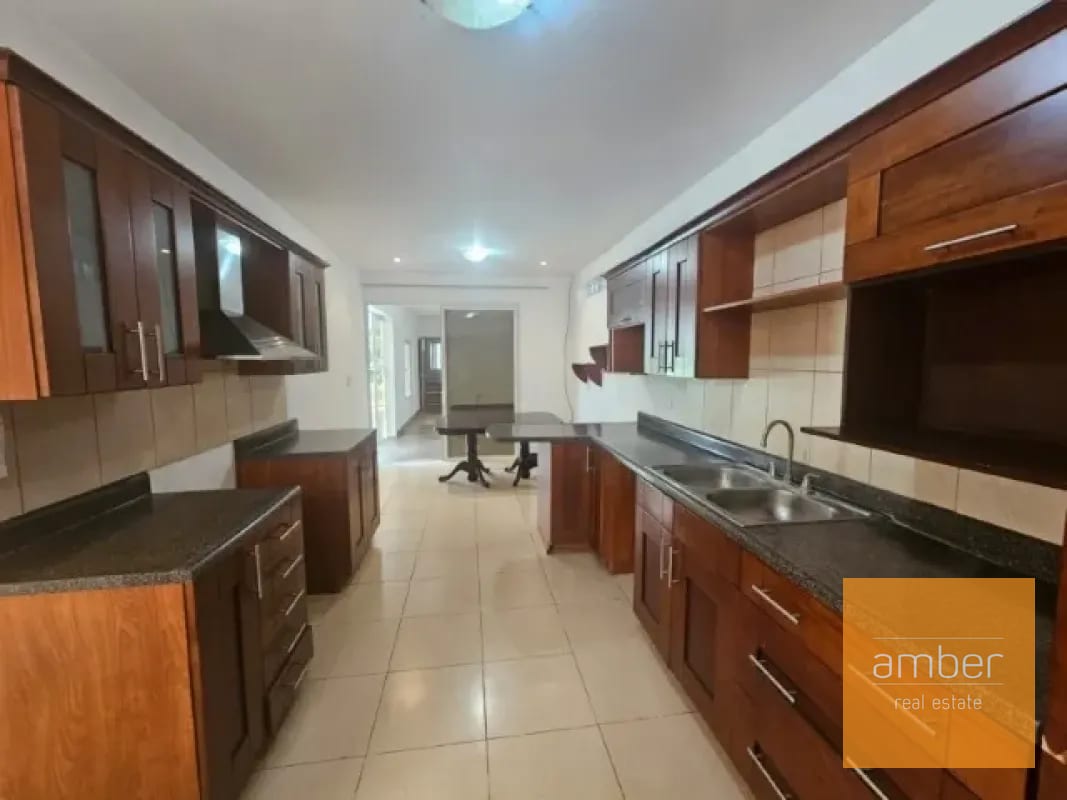 Casa en Los Diamantes, Km 16.5 CAES — Casa en Venta en Los Diamantes, Carretera a El Salvador, Guatemala, Ciudad — foto 13 de 13