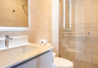 Vendo Apartamento Amueblado y Equipado Zona 10, Parque 10 — Apartamento en Venta en Parque 10, Zona 10, Guatemala, Ciudad — miniatura 3 de 7