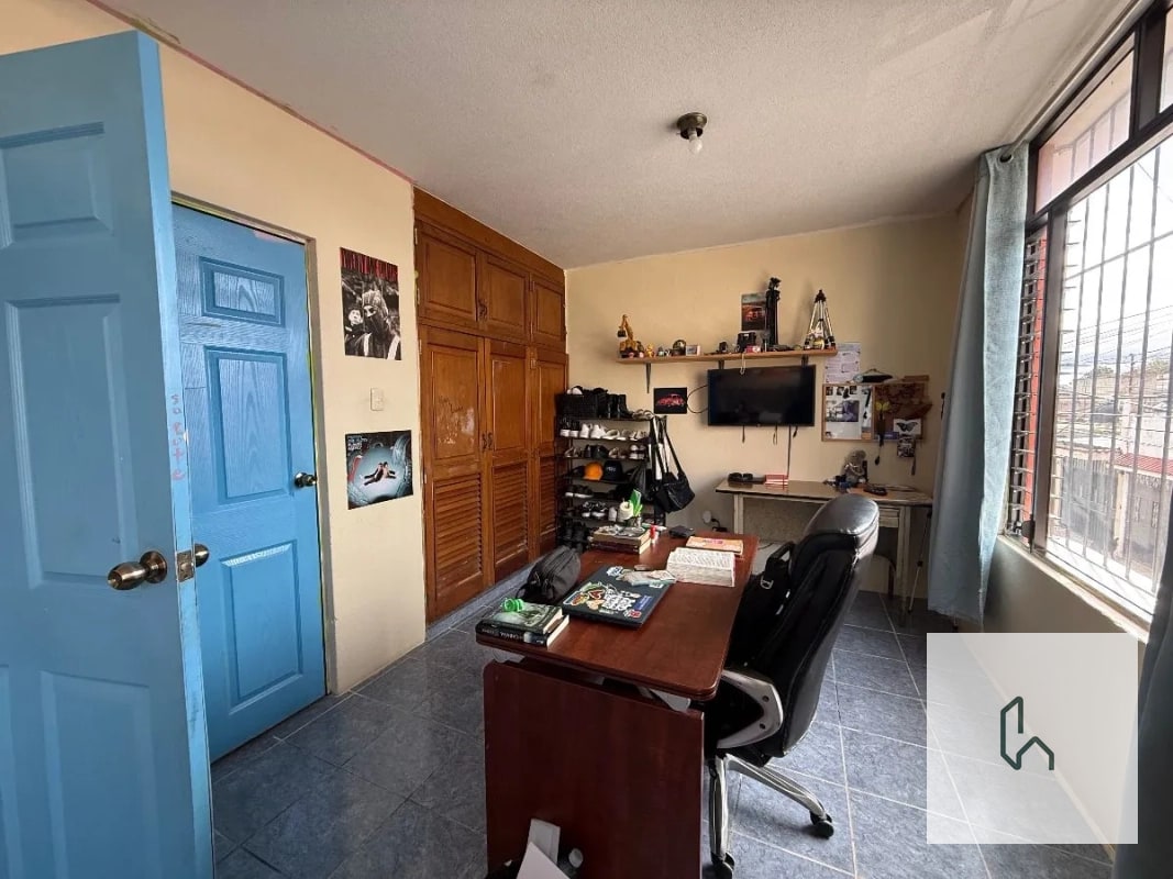 VENTA DE CASA EN JARDINES DE MINERVA 1 — Casa en Venta en Zona 11 Mixco, Guatemala, Ciudad — foto 7 de 14