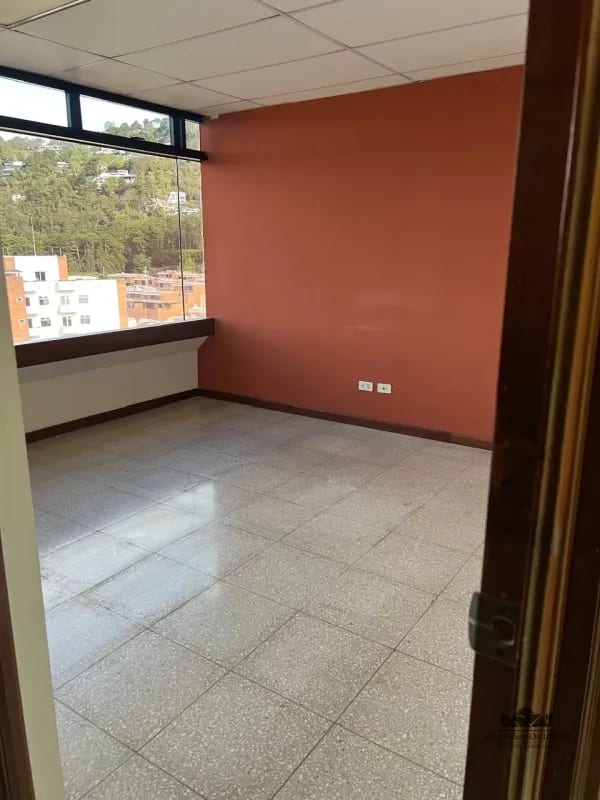 CLÍNICA EN RENTA ZONA 15 VISTA HERMOSA 1 — Clínica en Alquiler en Zona 15, Guatemala, Ciudad — foto 1 de 11
