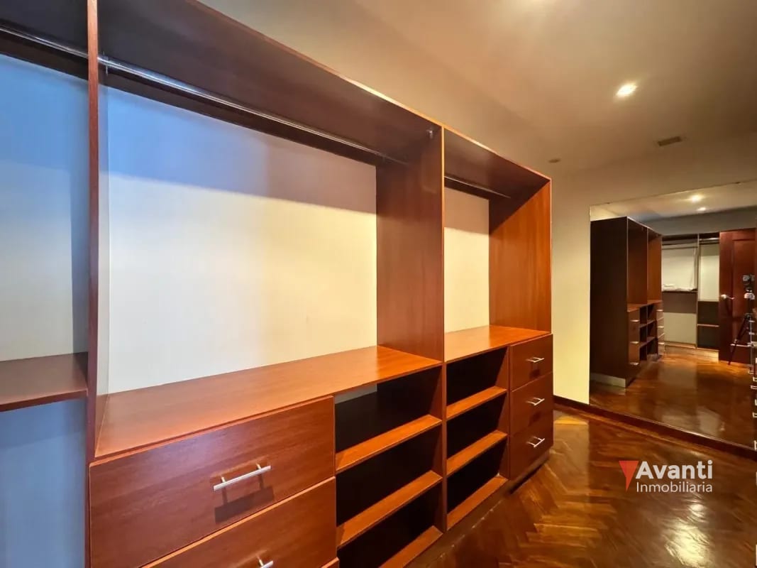 VENTA APARTAMENTO ZONA 14, AMPLIO — Apartamento en Venta en Zona 14, Guatemala, Ciudad — foto 4 de 17