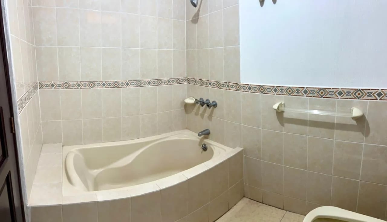 Casa en Venta, Residenciales Santa Mónica VI, Km. 16.5 Carretera a El Salvador — Casa en Venta en Carretera a El Salvador, Guatemala, Ciudad — foto 3 de 11