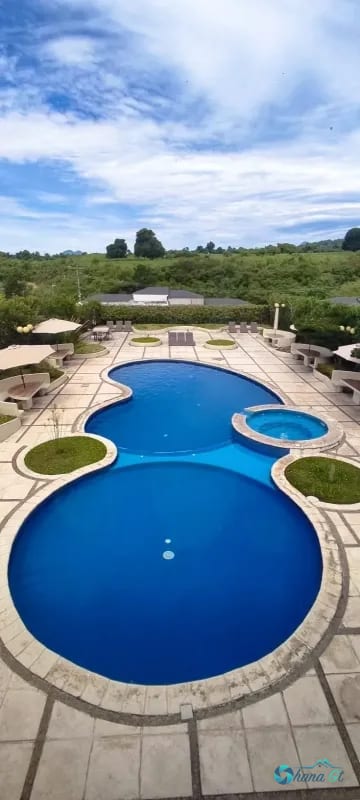 CASA EN VENTA JARDINES DE ARRAZOLA KM 19.5 FRAIJANES — Casa en Venta en Jardines de Arrazola, Carretera a El Salvador, Guatemala, Ciudad — foto 1 de 10