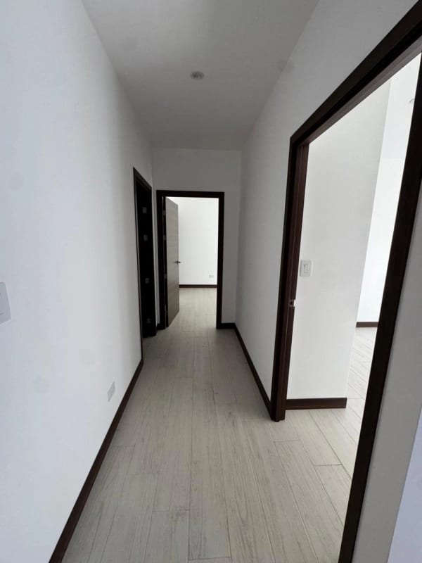 Apartamento en venta o renta Edificio Spazio zona 15 — Apartamento en Venta en Zona 15, Guatemala, Ciudad — foto 12 de 13