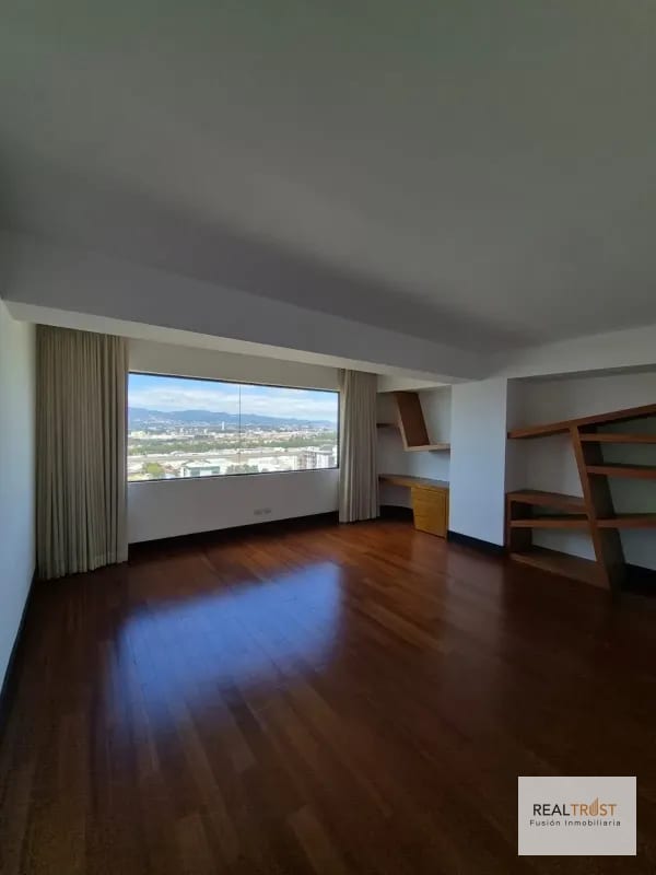 EN VENTA ESPECTACULAR PENTHOUSE — Apartamento en Venta en Zona 14, Guatemala, Ciudad — foto 11 de 16