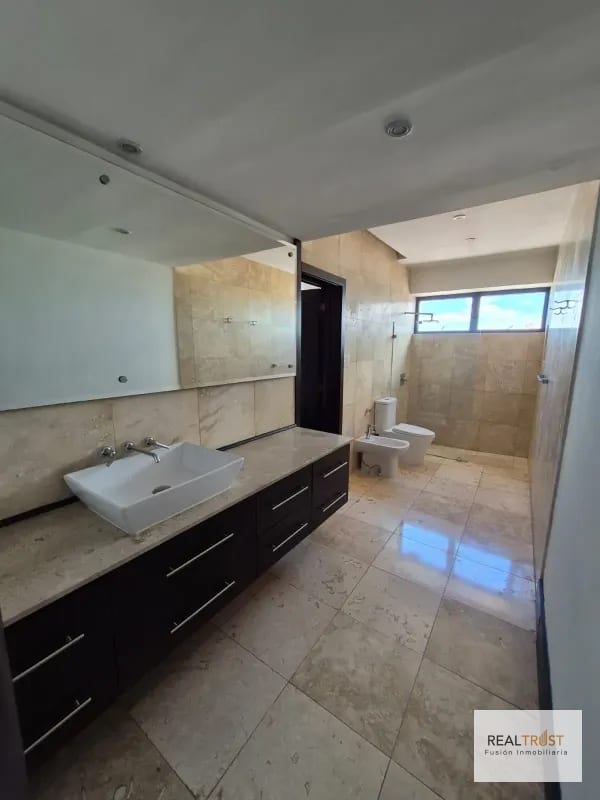 EN VENTA ESPECTACULAR PENTHOUSE — Apartamento en Venta en Zona 14, Guatemala, Ciudad — foto 8 de 16