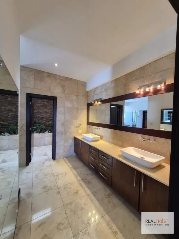 EN VENTA ESPECTACULAR PENTHOUSE — Apartamento en Venta en Zona 14, Guatemala, Ciudad — foto 7 de 16