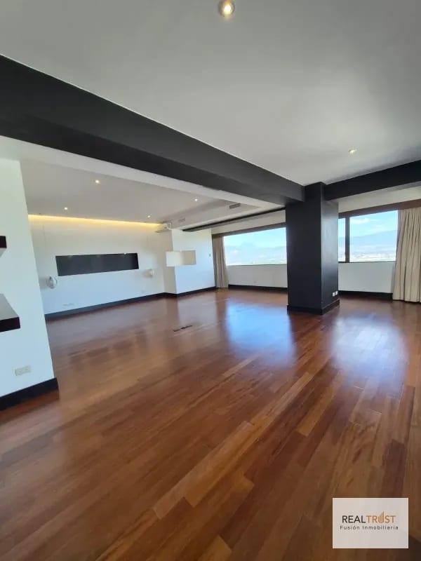 EN VENTA ESPECTACULAR PENTHOUSE — Apartamento en Venta en Zona 14, Guatemala, Ciudad — foto 3 de 16