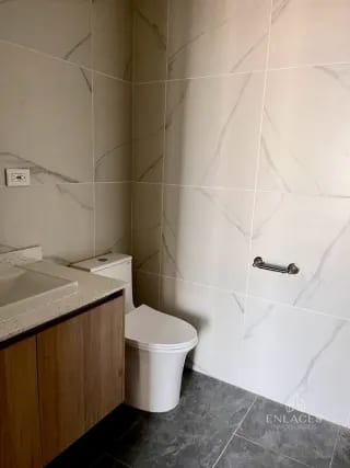 Zona 15 • Apartamento en Renta • Edificio Privé • 3 habitaciones • 2 baños • 3 parqueos — Apartamento en Alquiler en Zona 15, Guatemala, Ciudad — miniatura 11 de 17