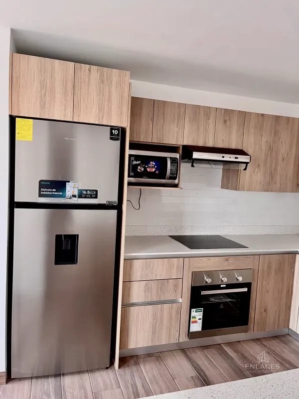 Zona 15 • Apartamento en Renta • Edificio Privé • 3 habitaciones • 2 baños • 3 parqueos — Apartamento en Alquiler en Zona 15, Guatemala, Ciudad — foto 9 de 17