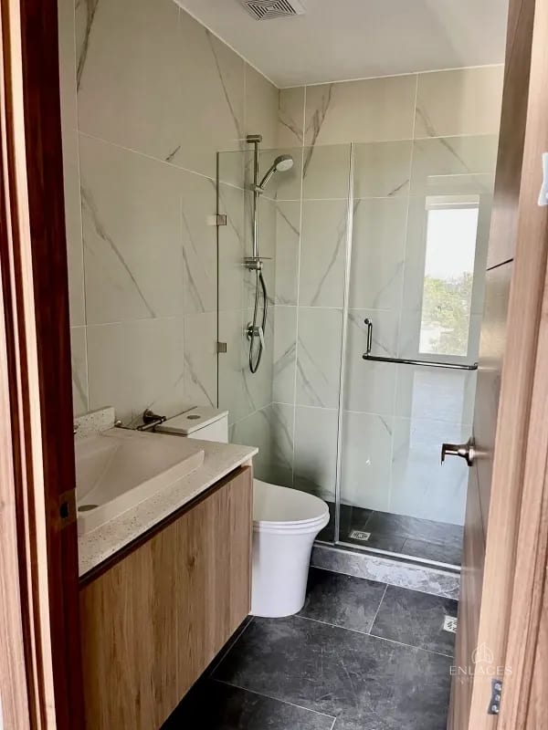 Zona 15 • Apartamento en Renta • Edificio Privé • 3 habitaciones • 2 baños • 3 parqueos — Apartamento en Alquiler en Zona 15, Guatemala, Ciudad — foto 6 de 17