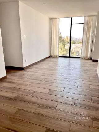 Zona 15 • Apartamento en Renta • Edificio Privé • 3 habitaciones • 2 baños • 3 parqueos — Apartamento en Alquiler en Zona 15, Guatemala, Ciudad — miniatura 5 de 17