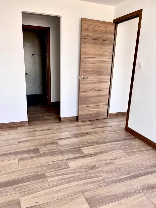 Zona 15 • Apartamento en Renta • Edificio Privé • 3 habitaciones • 2 baños • 3 parqueos — Apartamento en Alquiler en Zona 15, Guatemala, Ciudad — foto 4 de 17
