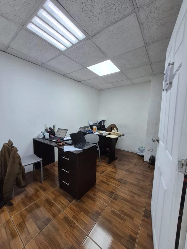 VENDO OFICINA EN ZONA 9 TORRE CANNET — Oficina en Venta en Zona 9, Guatemala, Ciudad — foto 3 de 16