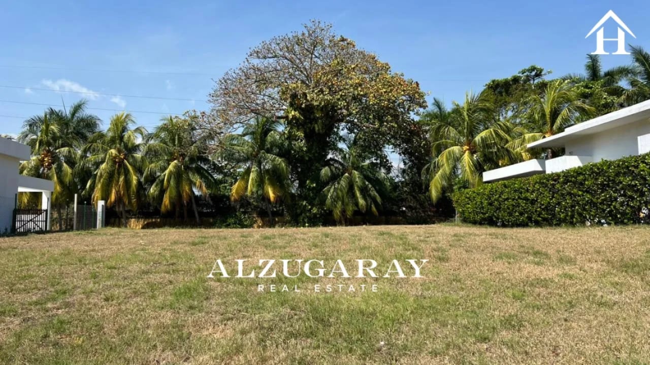 TERRENO PLANO FRENTE AL CANAL 1,063 VR2 / PÉRGOLAS DEL MAR IZTAPA — Terreno en Venta en Pérgolas del Mar, Iztapa, Escuintla — foto 6 de 6