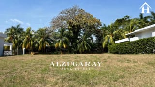 TERRENO PLANO FRENTE AL CANAL 1,063 VR2 / PÉRGOLAS DEL MAR IZTAPA — Terreno en Venta en Pérgolas del Mar, Iztapa, Escuintla — miniatura 6 de 6