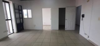 OFICINA EN RENTA EN ZONA 9 — Oficina en Alquiler en Zona 9, Guatemala, Ciudad — miniatura 3 de 12