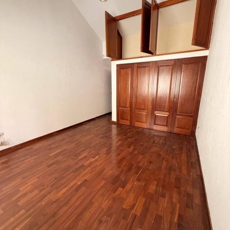 Casa amplia en venta - Entrada de San José Pinula (Km 16.5) — Casa en Venta en Carretera a El Salvador, Guatemala, Ciudad — foto 5 de 9