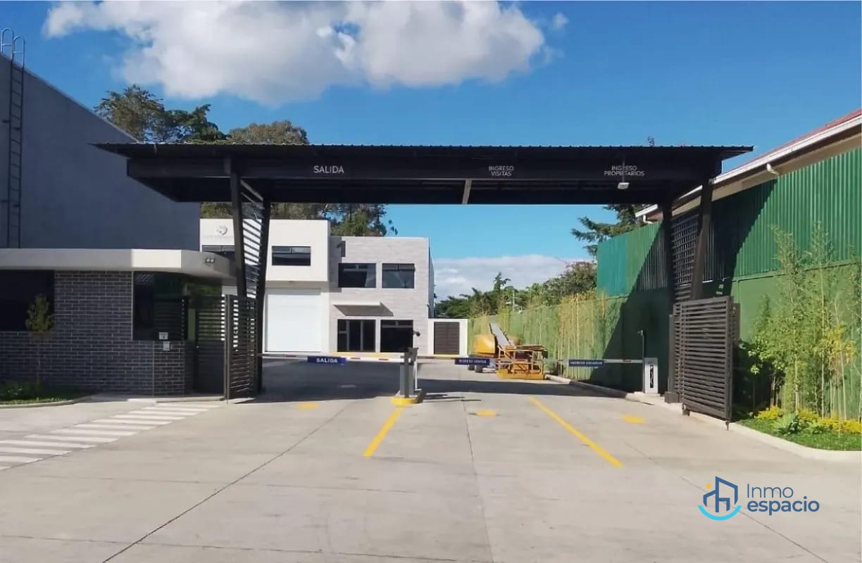 Ofibodega en renta al finalizar Calzada Roosvelt — Bodega / Ofibodega en Alquiler en Zona 2 Mixco, Guatemala, Ciudad — foto 13 de 17