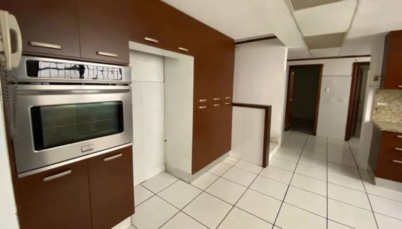 Casa en venta, San Lazaro Viejo, zona 15 — Casa en Venta en San Lázaro, Zona 15, Guatemala, Ciudad — foto 12 de 14